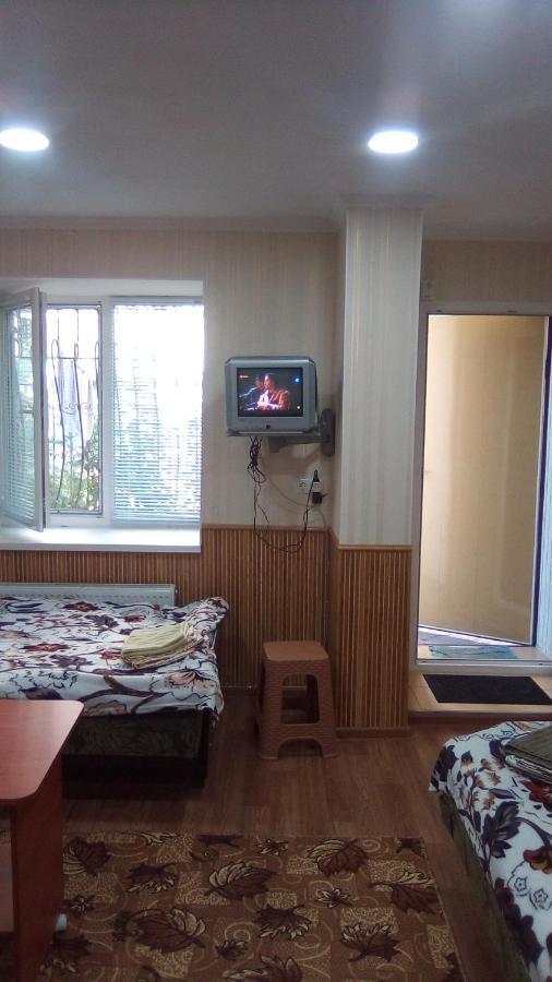 1-Я Слободская, 17А, Угол Проспекта Центрального, 3 Дивана, Wi-Fi, Отдельный Вход. Mikołajów Zewnętrze zdjęcie